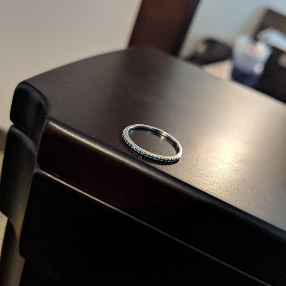 10k Blue Diamond Dainty Ring - Picture 3 of 4